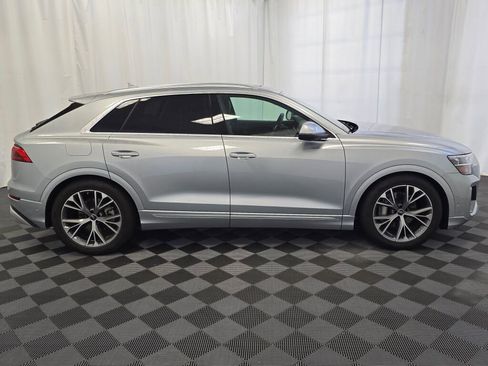 Used 2024 Audi Q8 Prestige w/ Prestige Package image 7