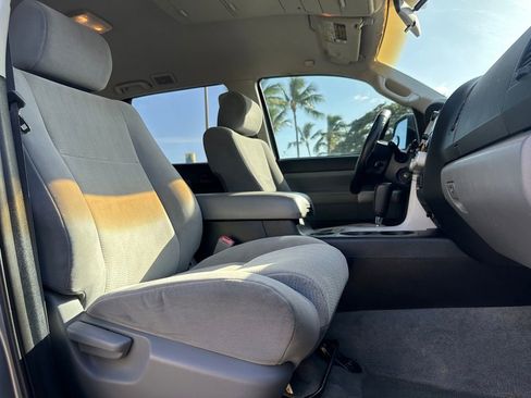 Used 2008 Toyota Sequoia SR5 RWD image 9