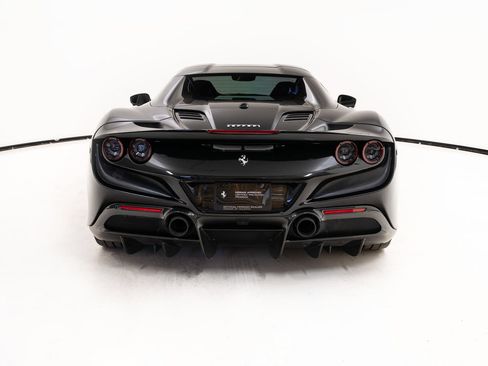 Certified 2022 Ferrari F8 Tributo RWD image 30