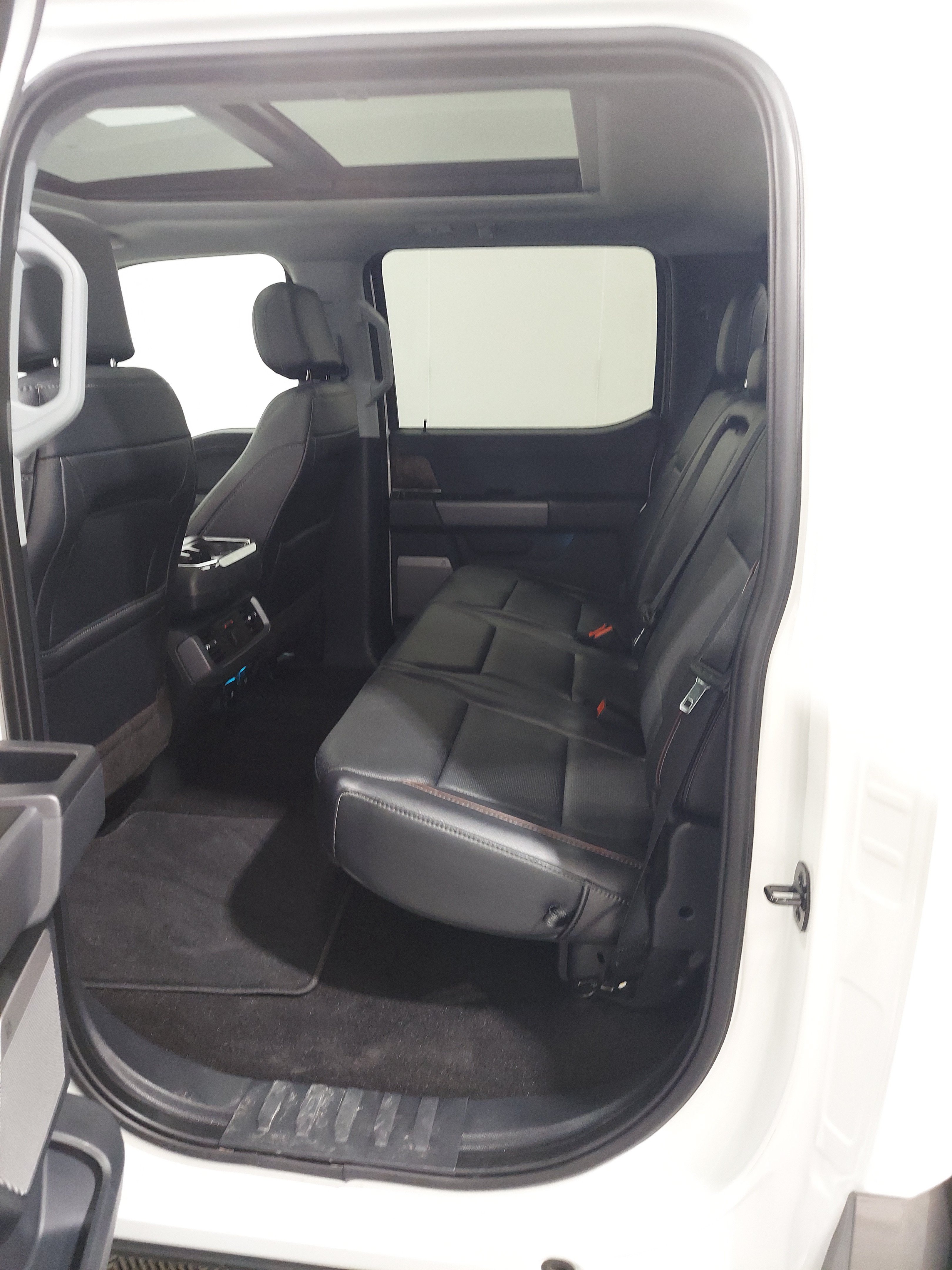Used 2021 Ford F150 Lariat w/ Equipment Group 502A High RWD image 15
