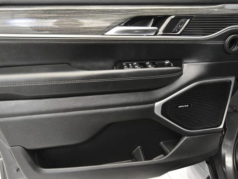 Used 2022 Jeep Wagoneer Series II image 13