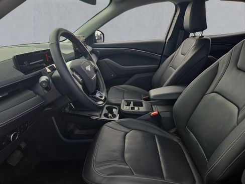 Used 2025 Ford Mustang Mach-E Premium AWD/4WD image 11