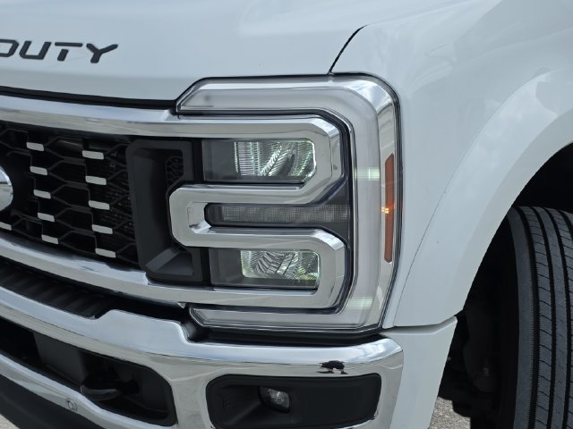 Used 2024 Ford F450 Lariat w/ Lariat Ultimate Package AWD/4WD image 30