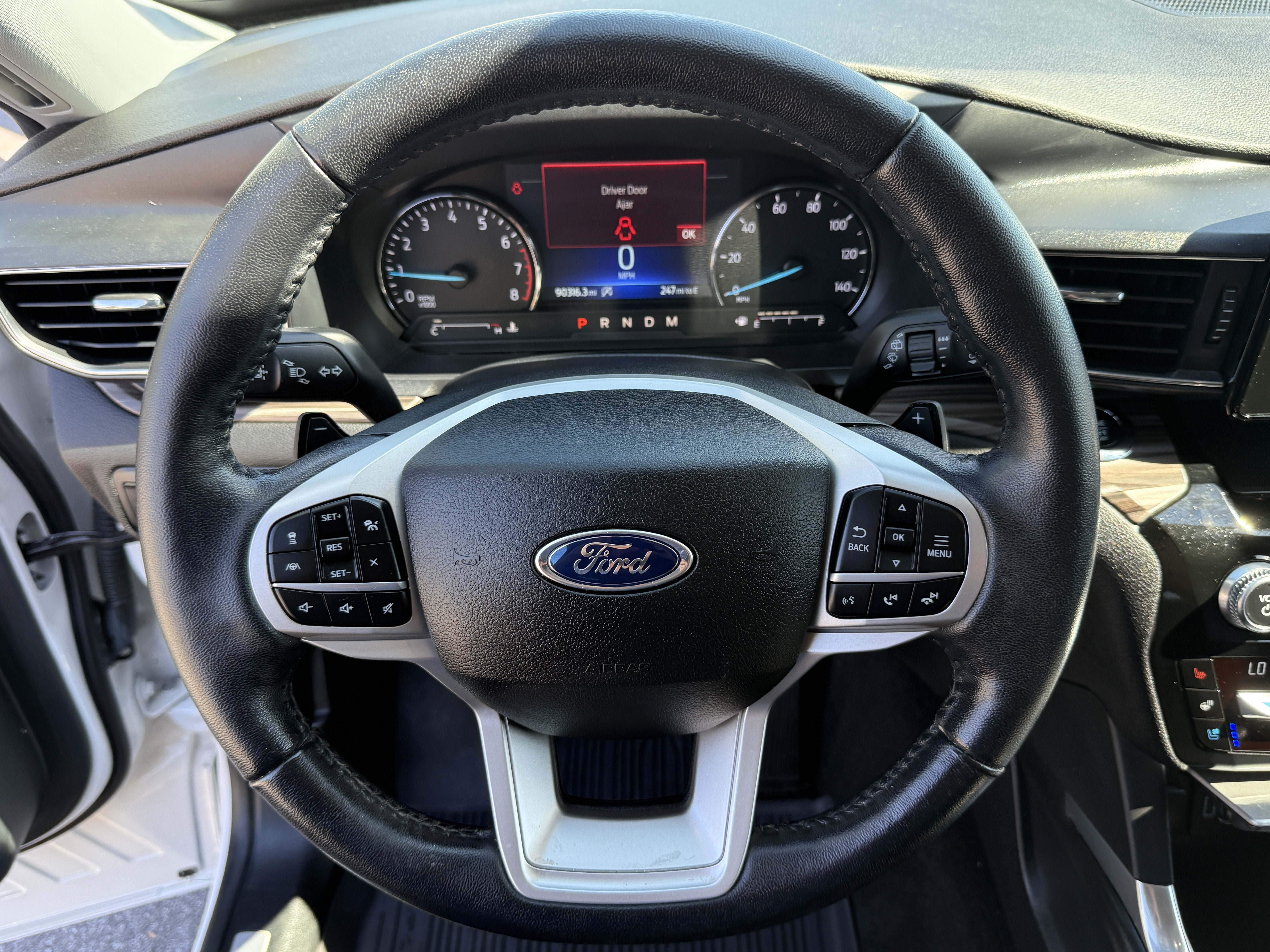 Used 2021 Ford Explorer Limited w/ Class III Trailer Tow Package AWD/4WD image 20