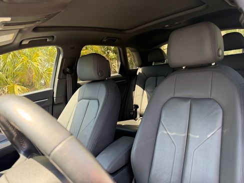 Used 2020 Audi Q3 2.0T Premium w/ Convenience Package image 15