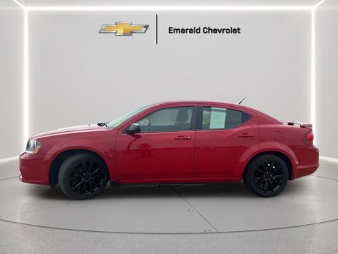 Used 2013 Dodge Avenger SE w/ Blacktop Pkg FWD image 4