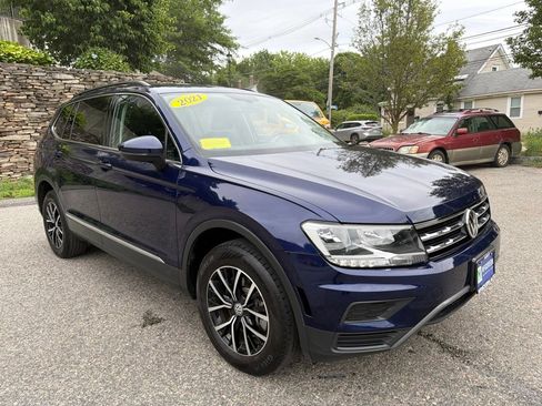 Used 2021 Volkswagen Tiguan SE AWD/4WD image 9