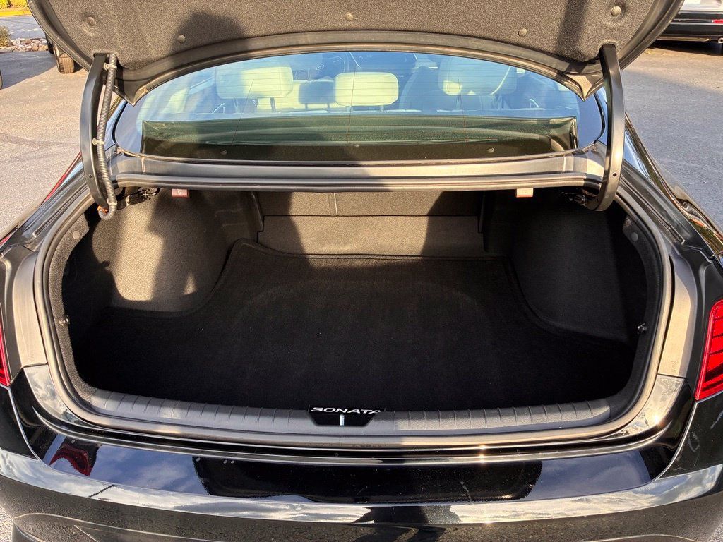 Used 2023 Hyundai Sonata SEL FWD image 12