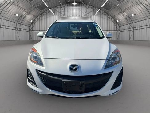 Used 2011 MAZDA MAZDA3 i Touring FWD image 2