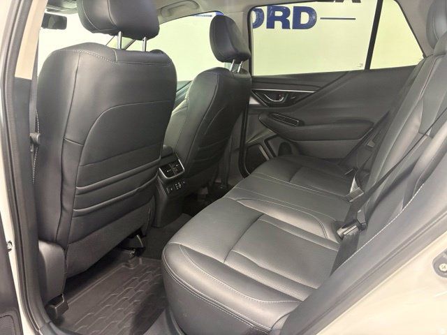 Used 2025 Subaru Outback Touring XT AWD/4WD image 11
