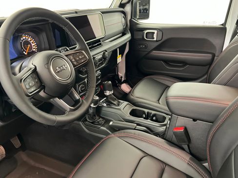 New 2026 Jeep Wrangler Unlimited Rubicon AWD/4WD image 15