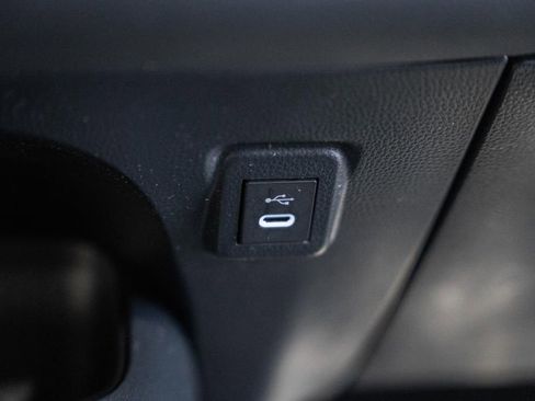 Used 2025 Toyota Corolla LE FWD image 21