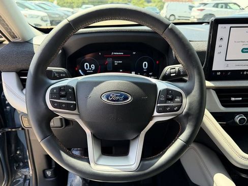Used 2025 Ford Explorer Active w/ Active Comfort Package AWD/4WD image 29