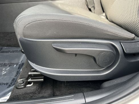 Used 2024 Kia Sportage LX image 14