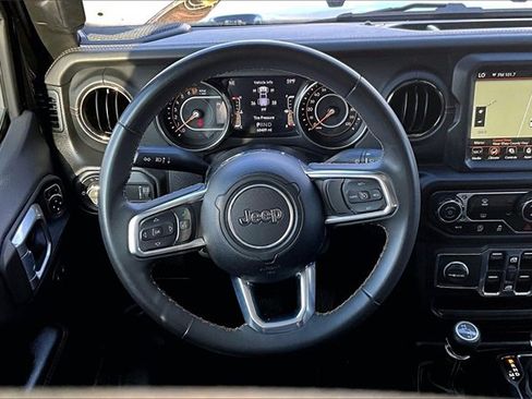 Used 2023 Jeep Gladiator Overland image 5