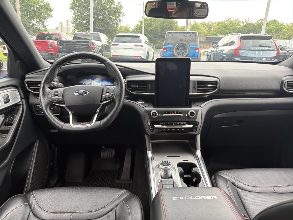 Used 2020 Ford Explorer ST w/ Premium Technology Package AWD/4WD image 21