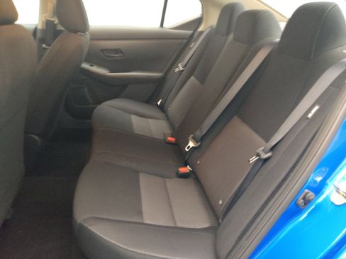 Used 2024 Nissan Sentra SV image 18