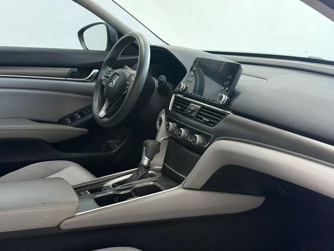 Used 2018 Honda Accord LX image 27
