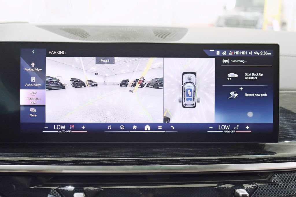 Used 2026 BMW X7 xDrive40i w/ M Sport Package AWD/4WD image 20