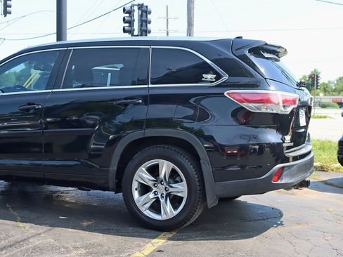 Used 2015 Toyota Highlander Limited Platinum AWD/4WD image 12