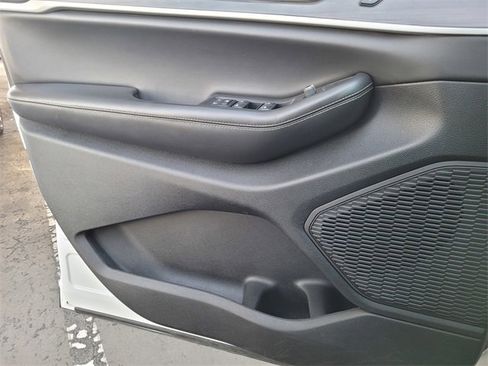 Certified 2024 Jeep Grand Cherokee Limited image 14