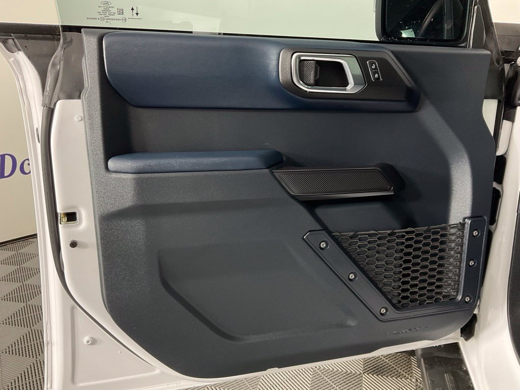 Used 2024 Ford Bronco Outer Banks AWD/4WD image 12
