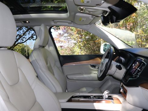 Used 2019 Volvo XC90 T8 Inscription w/ Advanced Package image 47