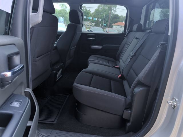 Used 2018 Chevrolet Silverado 1500 LT w/ LT Eassist Package AWD/4WD image 23