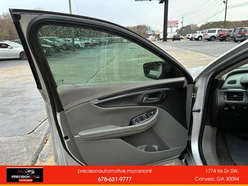 Used 2017 Chevrolet Impala LT image 20