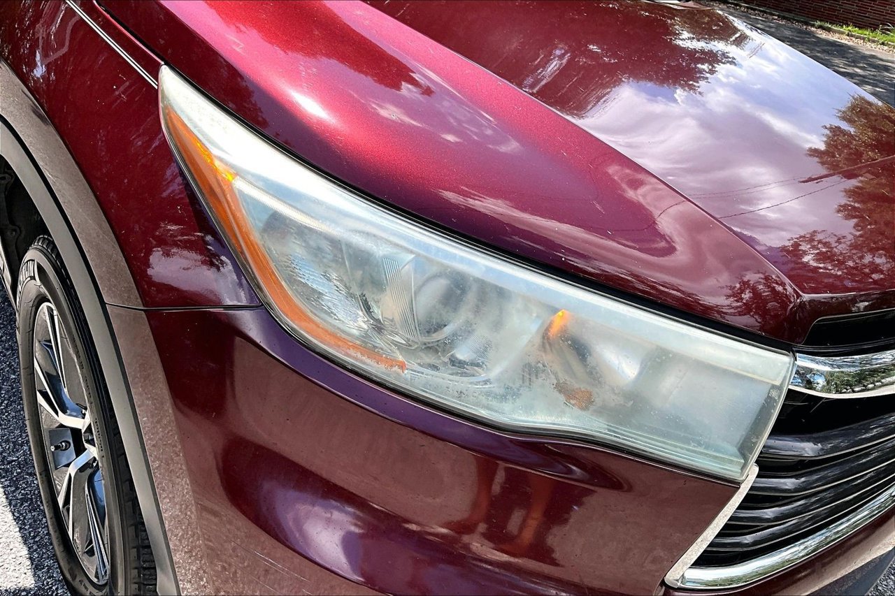 Used 2016 Toyota Highlander XLE FWD image 33