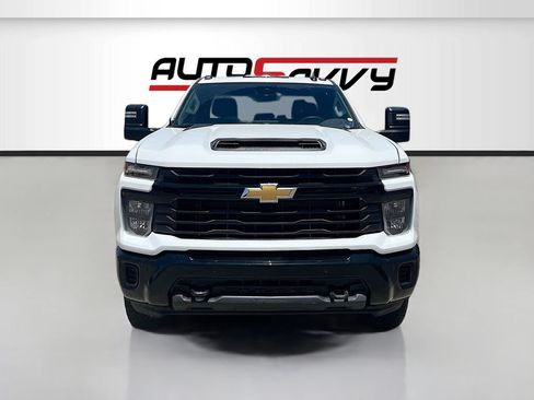 Used 2025 Chevrolet Silverado 2500 Custom w/ Custom Value Package AWD/4WD image 2