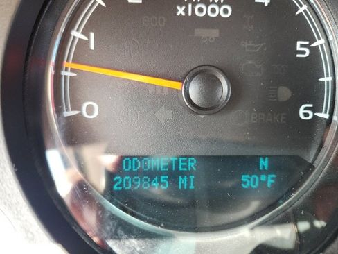 Used 2011 Chevrolet Silverado 2500 LTZ w/ LTZ Plus Package image 9