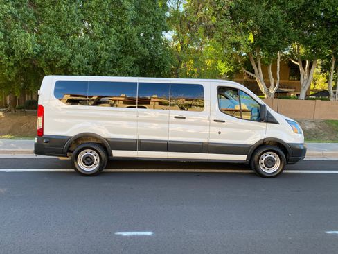 Used 2016 Ford Transit 350 XL image 10