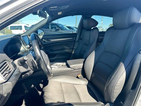 Used 2022 Honda Accord Sport image 8