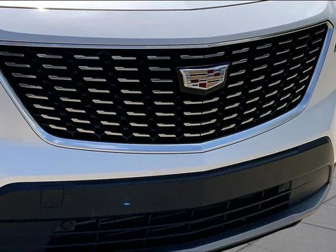 Used 2019 Cadillac XT4 Premium Luxury w/ Cold Weather Package FWD image 27