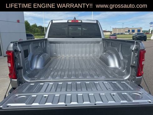 Used 2025 RAM 1500 Laramie w/ Sport Appearance Package AWD/4WD image 10