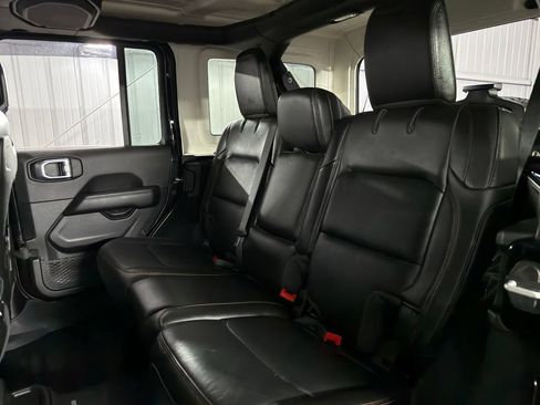 Used 2021 Jeep Wrangler Unlimited Rubicon AWD/4WD image 20