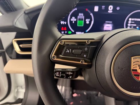 Certified 2025 Porsche Taycan AWD/4WD image 25