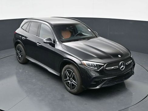 Used 2023 Mercedes-Benz GLC 300 image 27