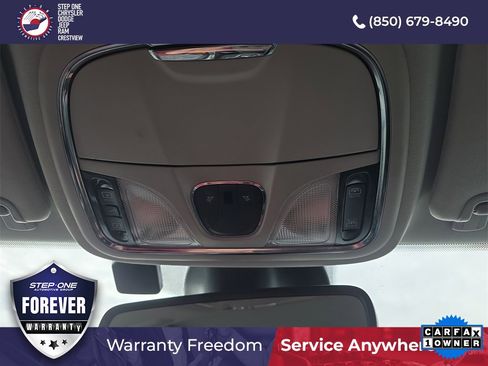 Used 2022 Jeep Cherokee Limited image 30