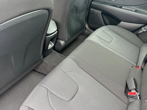 New 2026 Hyundai Elantra SE image 12