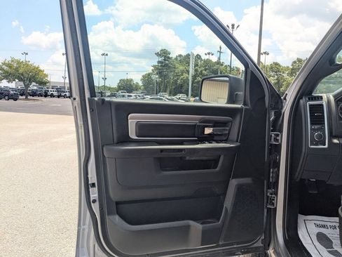 Used 2024 RAM 1500 Warlock RWD image 12