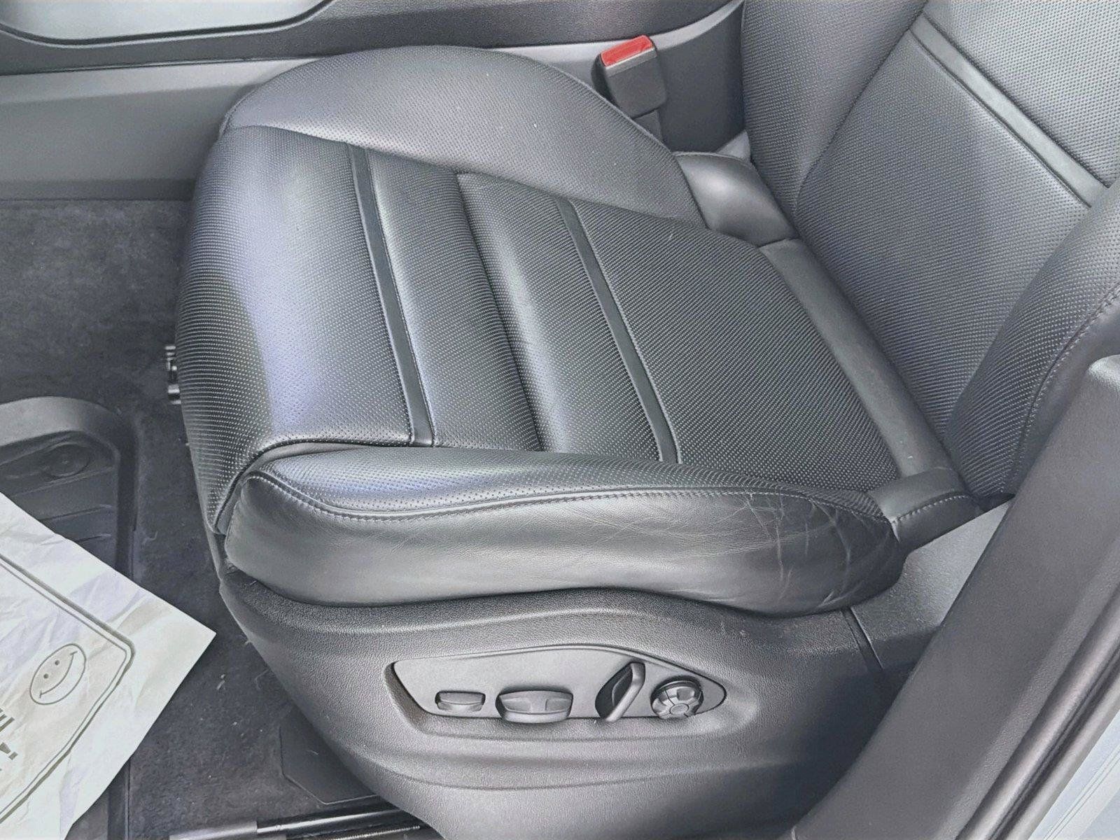 Certified 2024 Porsche Cayenne Coupe AWD/4WD image 32