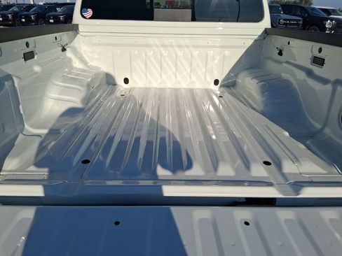New 2026 Nissan Frontier S w/ Tow Package AWD/4WD image 8