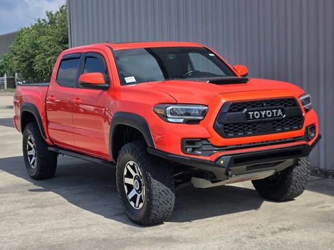 Used 2023 Toyota Tacoma TRD Pro AWD/4WD image 3
