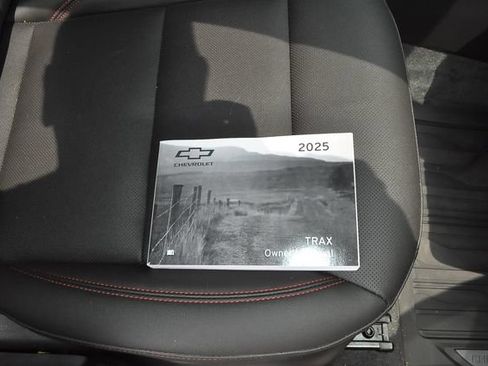 Used 2025 Chevrolet Trax RS w/ Driver Confidence Package FWD image 23