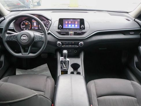 Used 2023 Nissan Altima 2.5 S FWD image 6