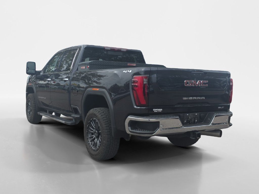 Used 2024 GMC Sierra 2500 SLT w/ SLT Premium Package AWD/4WD image 3