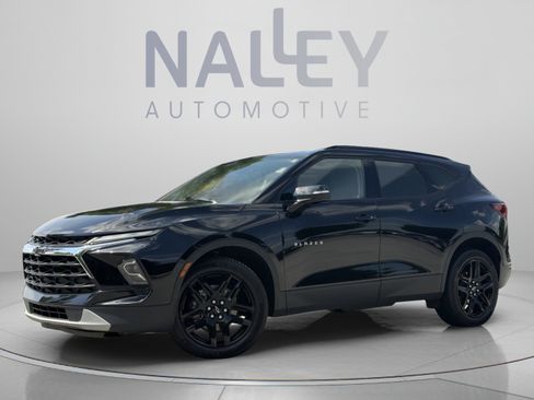 Used 2023 Chevrolet Blazer LT FWD image 1