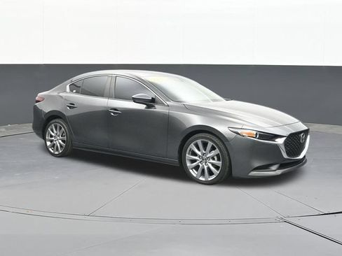 Used 2020 MAZDA MAZDA3 Sedan w/ Select Package FWD image 18
